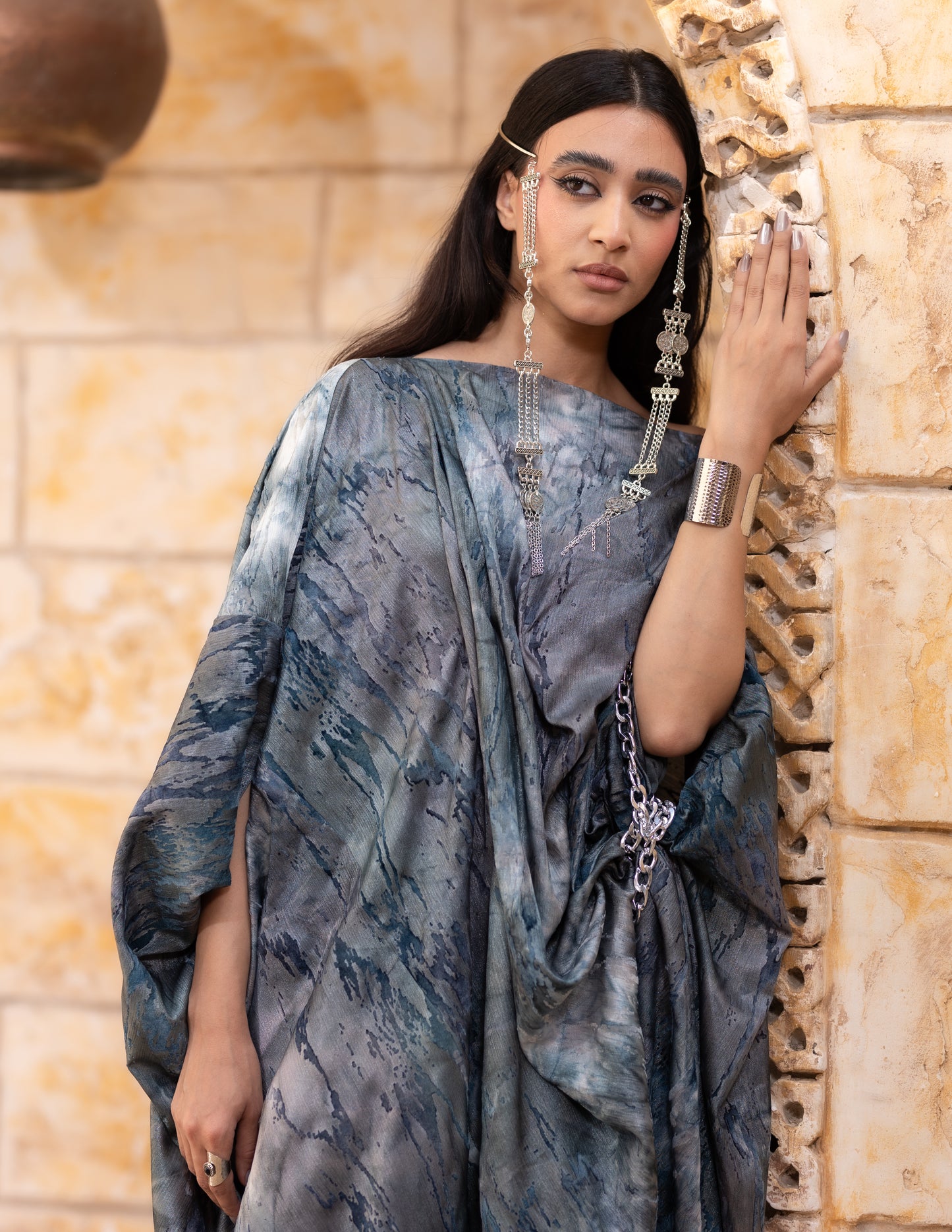 تراتيل – Smoky Blue