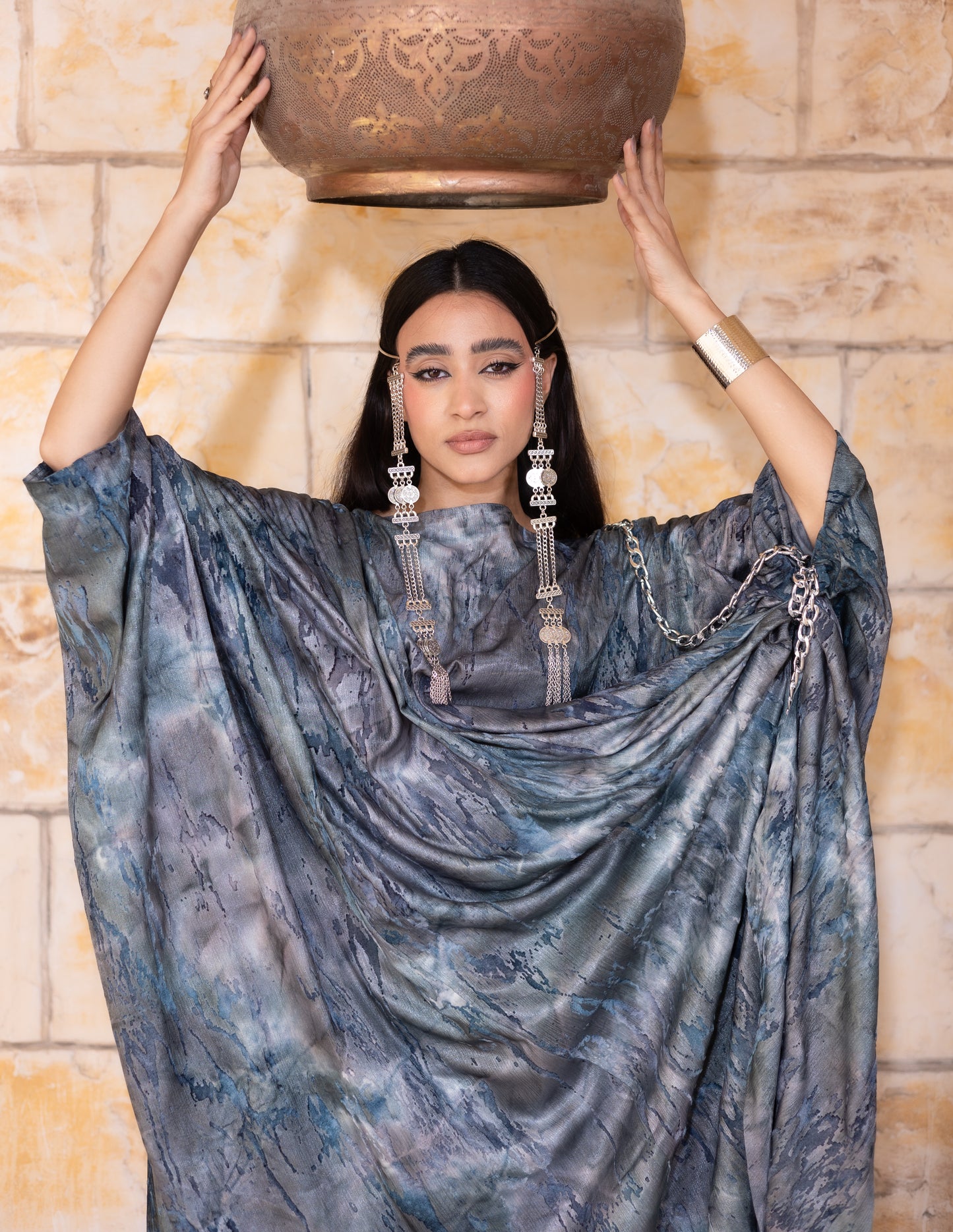 تراتيل – Smoky Blue