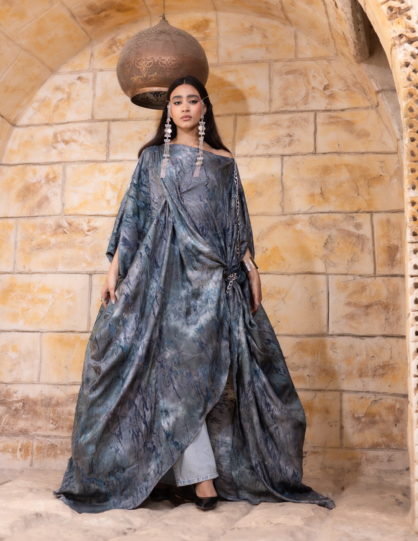 تراتيل – Smoky Blue